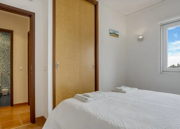 T3 Triplex Vista Mar Marina De Vilamoura-greice Homes Vilamoura